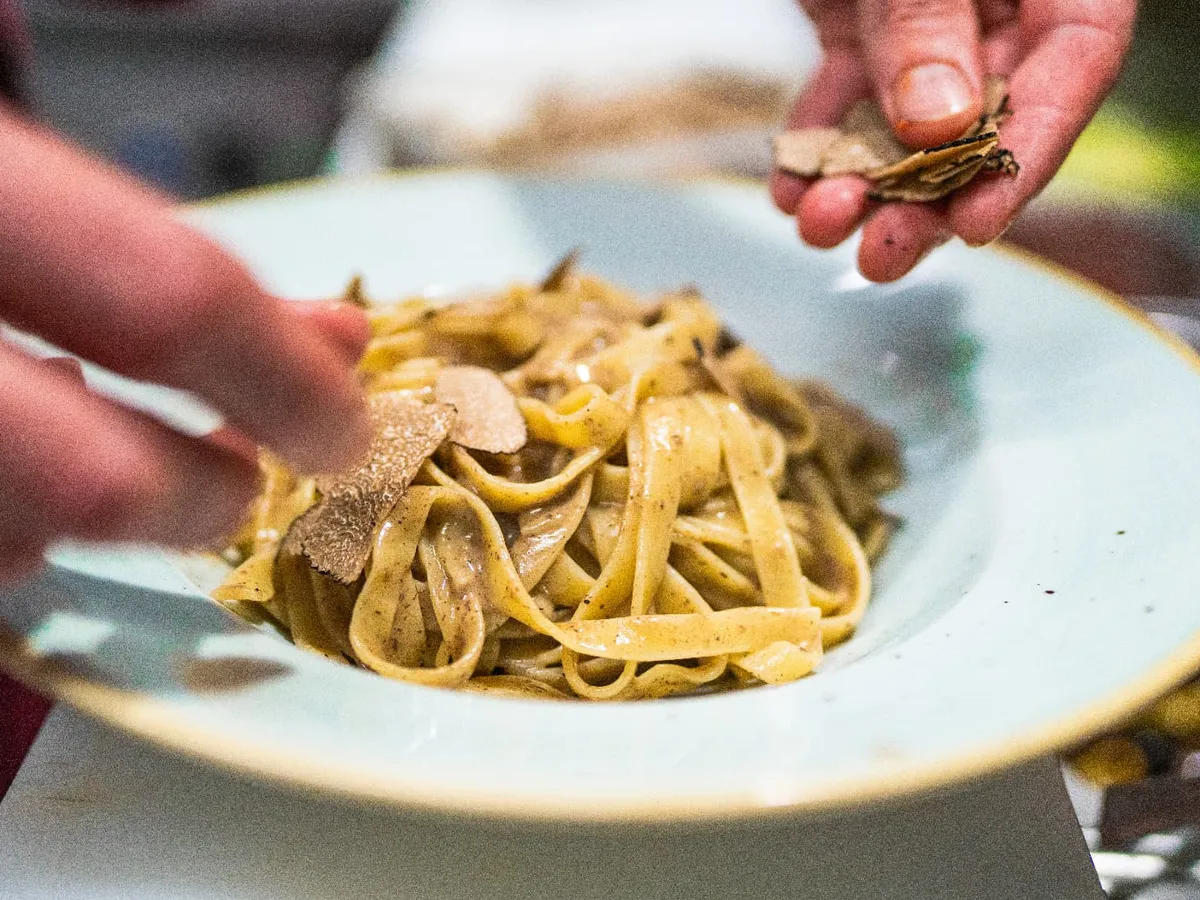 Tagliatelle mit frisch gehobeltem Trüffel